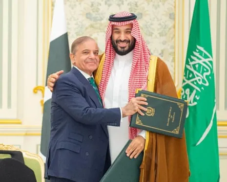 Saudi Arabia and Pakistan Conclude Bilateral Defense Treaty